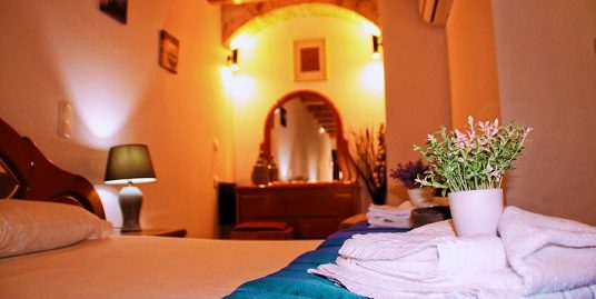 18TH CENTURY RESTORED GUEST HOUSE IN CHANIA OLD TOWN