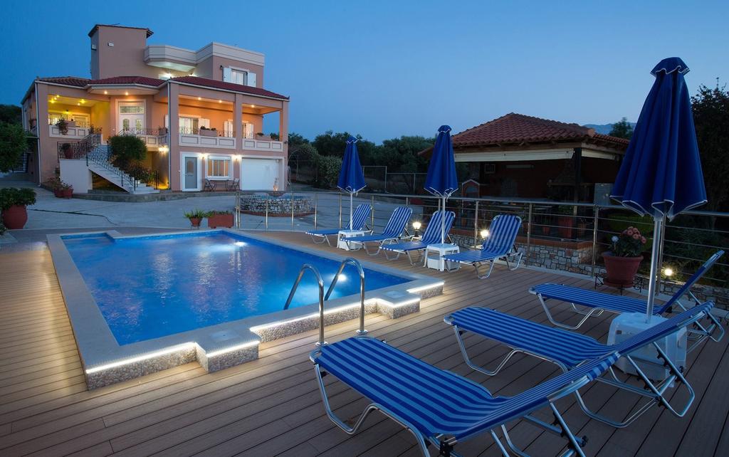 Luxury Villa with Guest Apartment and Swimming Pool, for sale in Kalyves Apokoronas