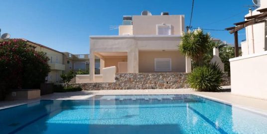Spacious villa – Almyrida