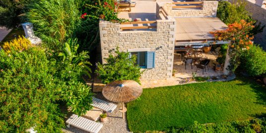 Amazing stone built villa gazing the Libyan Sea & Psiloritis Mountain