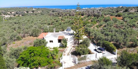 3-bedroom detached house with large private land and olive trees close to the sea and Rethymno town