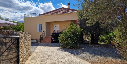 Spacious Bungalow with White Mountain Views for Sale in Neo Chorio Apokoronas