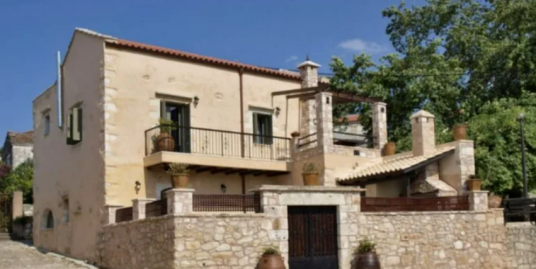 Charming Traditional Villa in Vamos