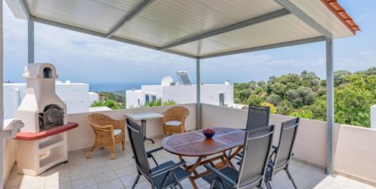 2 Bed 1 Bath Apatment with Shared Pool