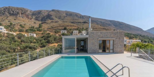 Elegant Stone-Built Villa in Asomatos