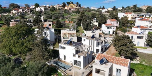 New Detached 2-Bed Villa with Pool